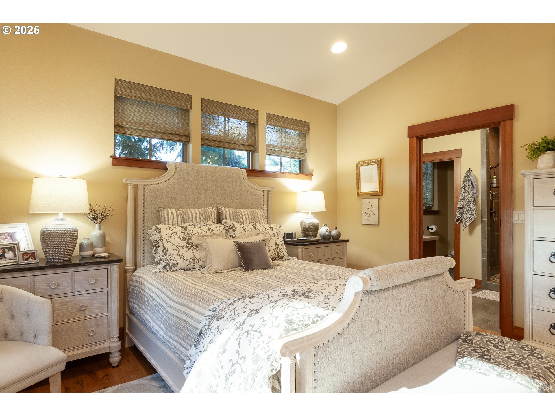 White Salmon, Washington, 98672, United States, 3 Bedrooms Bedrooms, ,3 BathroomsBathrooms,Residential,Active,2006771