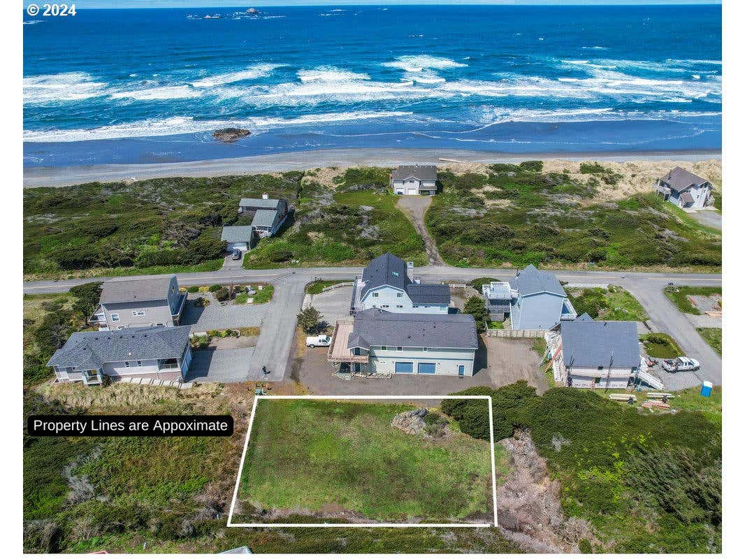 BOULDER PL 5600, GOLD BEACH, OR 97444, GOLD BEACH, OR 97444, photo 1 of 17