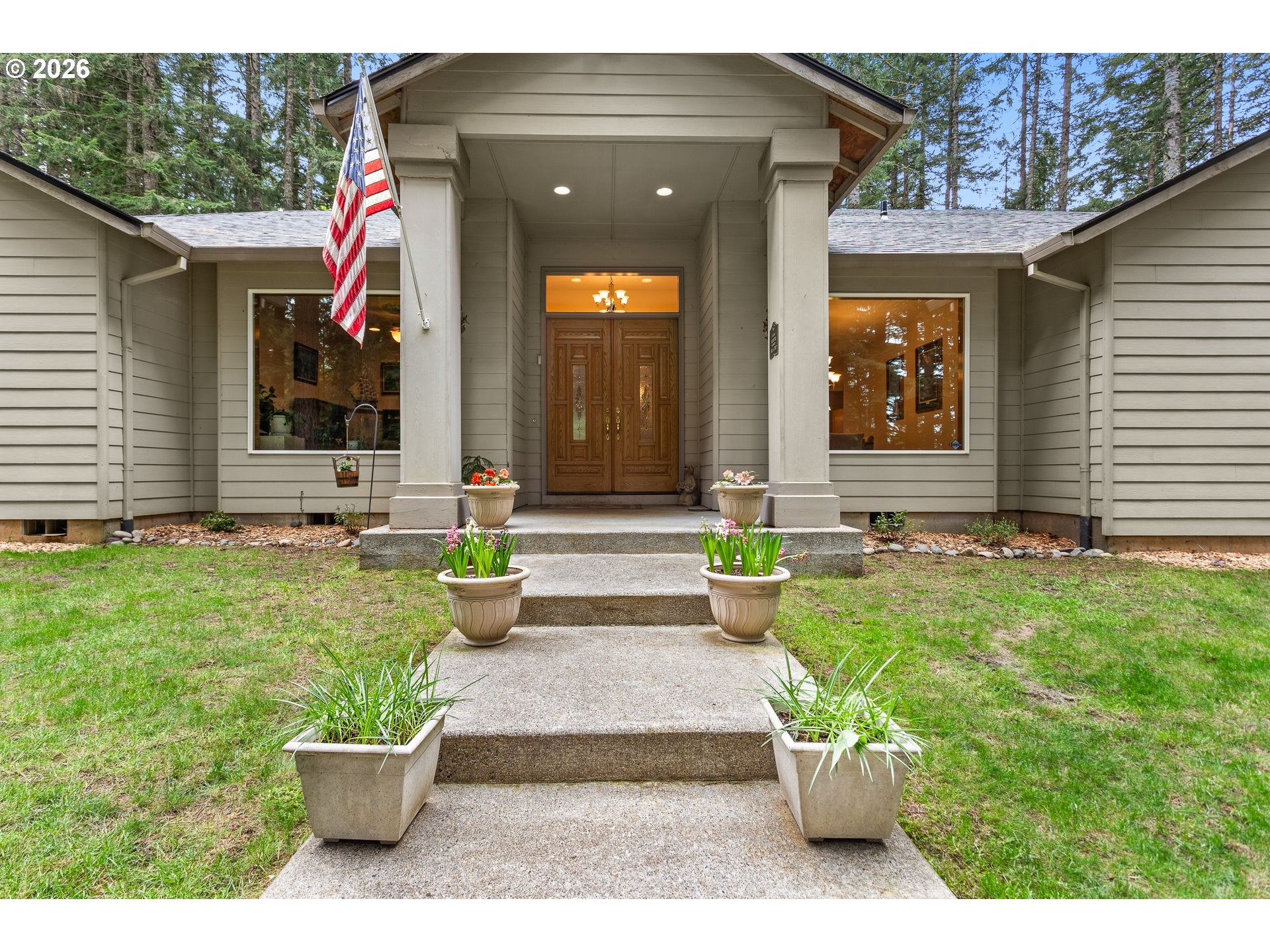 Corbett, Oregon, 97019, United States, 3 Bedrooms Bedrooms, ,3 BathroomsBathrooms,Residential,Active,2043115