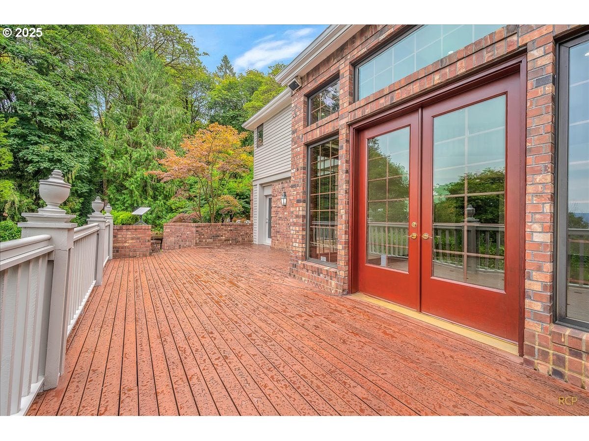 Rainier, Oregon, 97048, United States, 4 Bedrooms Bedrooms, ,5 BathroomsBathrooms,Residential,Active,1936128