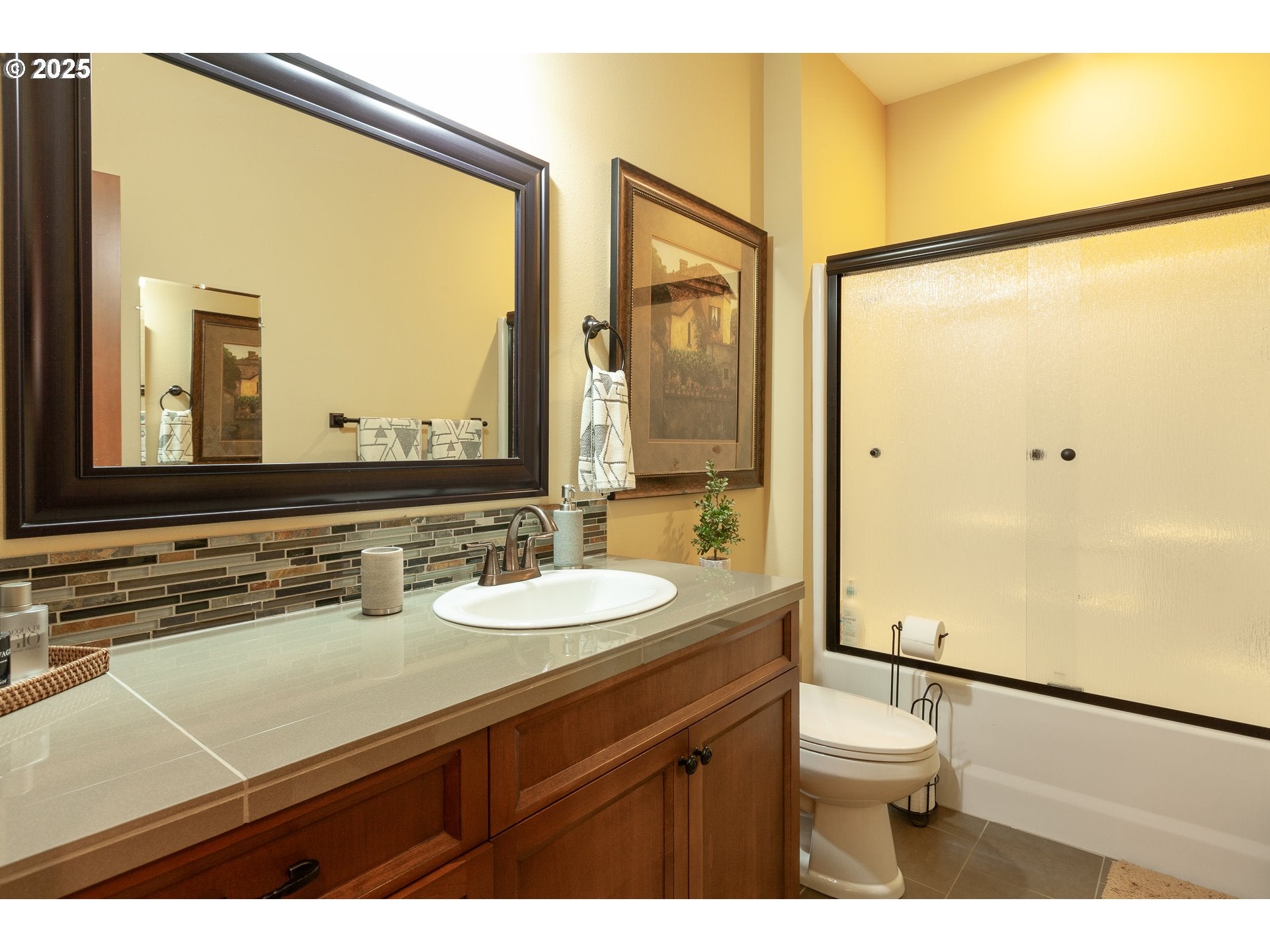 White Salmon, Washington, 98672, United States, 3 Bedrooms Bedrooms, ,3 BathroomsBathrooms,Residential,Active,2006771