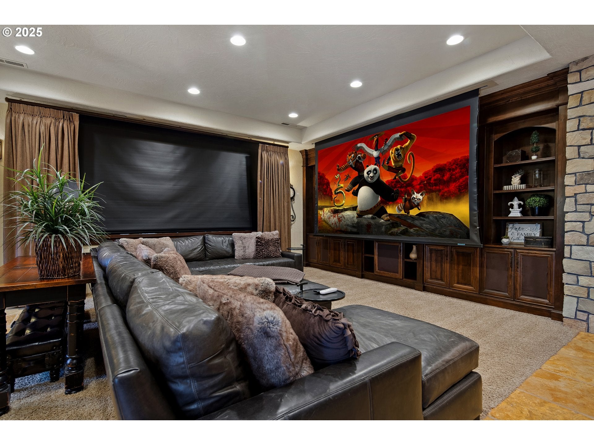 Oregon City, Oregon, 97045, United States, ,6 BathroomsBathrooms,Residential,Contingent,1764514