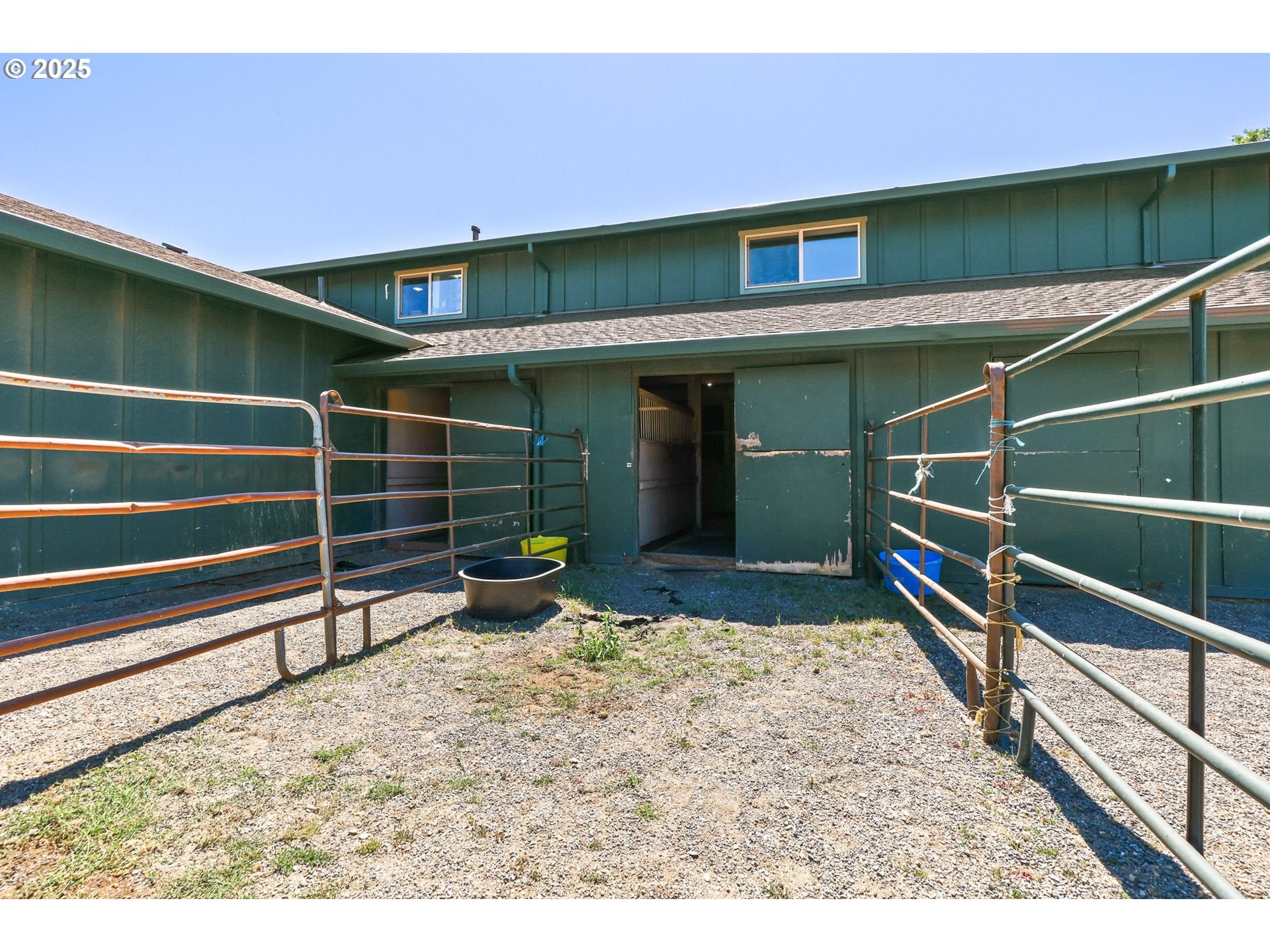 Troutdale, Oregon, 97060, United States, 4 Bedrooms Bedrooms, ,3 BathroomsBathrooms,Residential,Active,1898028