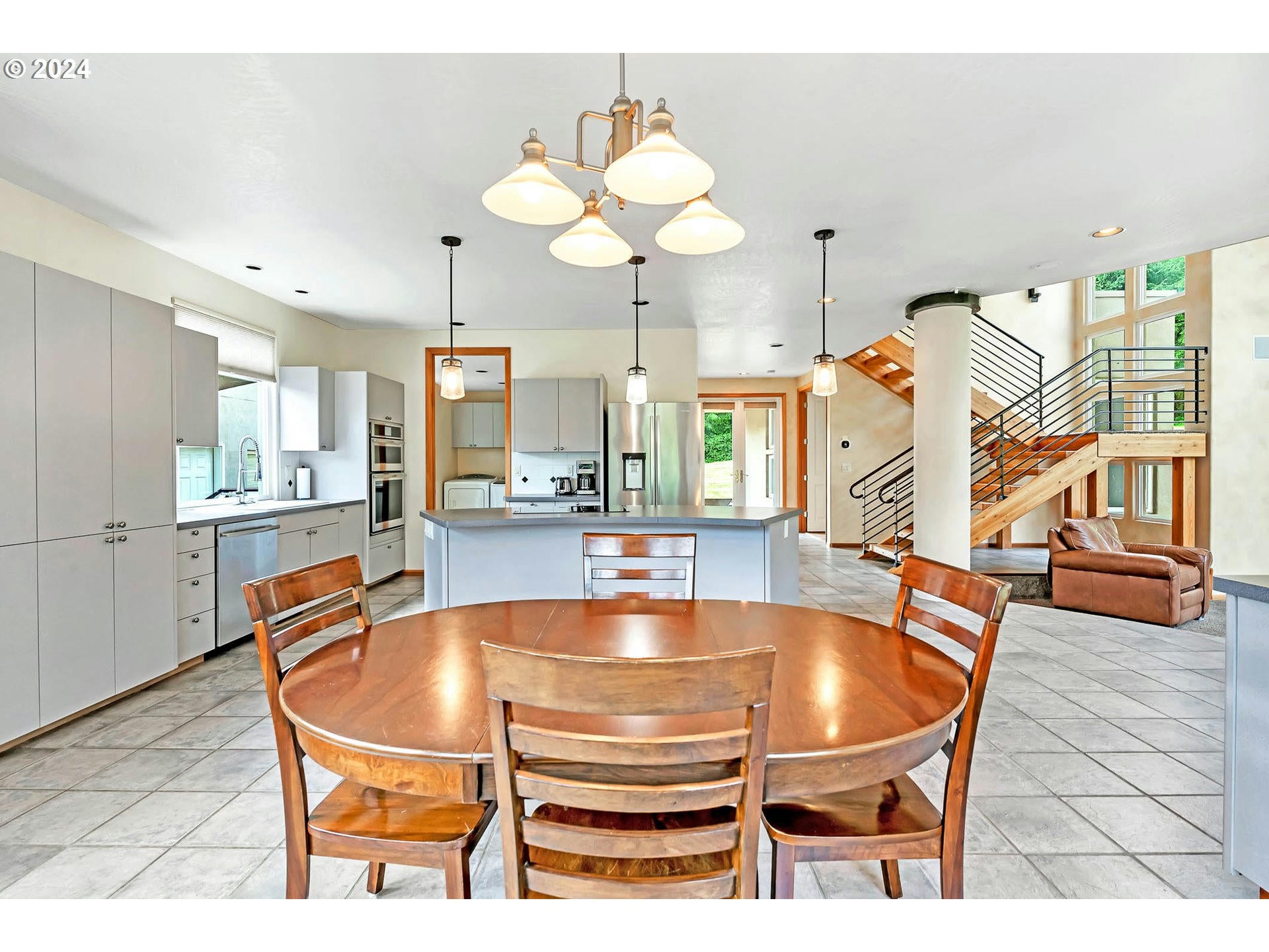 Pleasant Hill, Oregon, 97455, United States, ,3 BathroomsBathrooms,Residential,Active,1704809