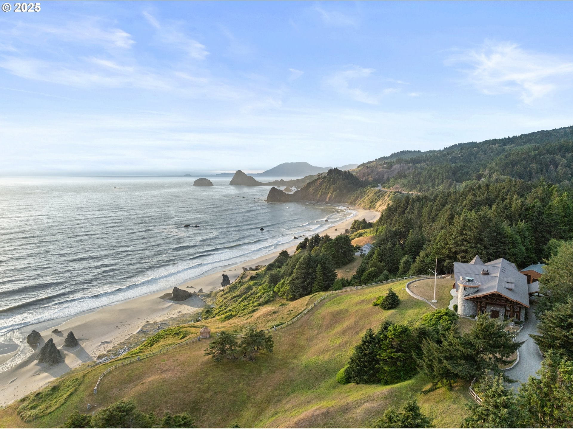 Gold Beach, Oregon, 97444, United States, 4 Bedrooms Bedrooms, ,5 BathroomsBathrooms,Residential,Active,1764520