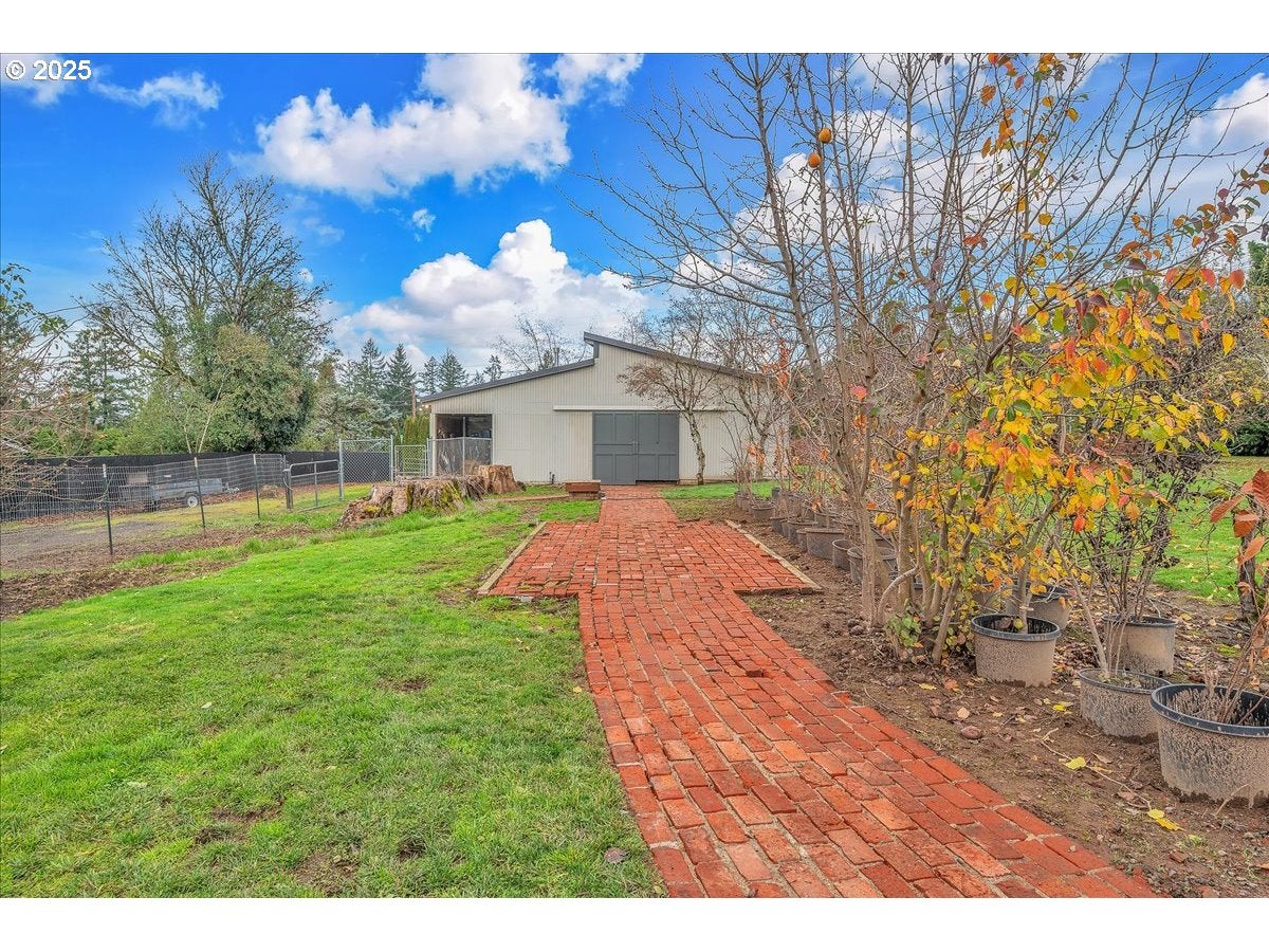 Beaverton, Oregon, 97007, United States, 3 Bedrooms Bedrooms, ,3 BathroomsBathrooms,Residential,Active,2006949