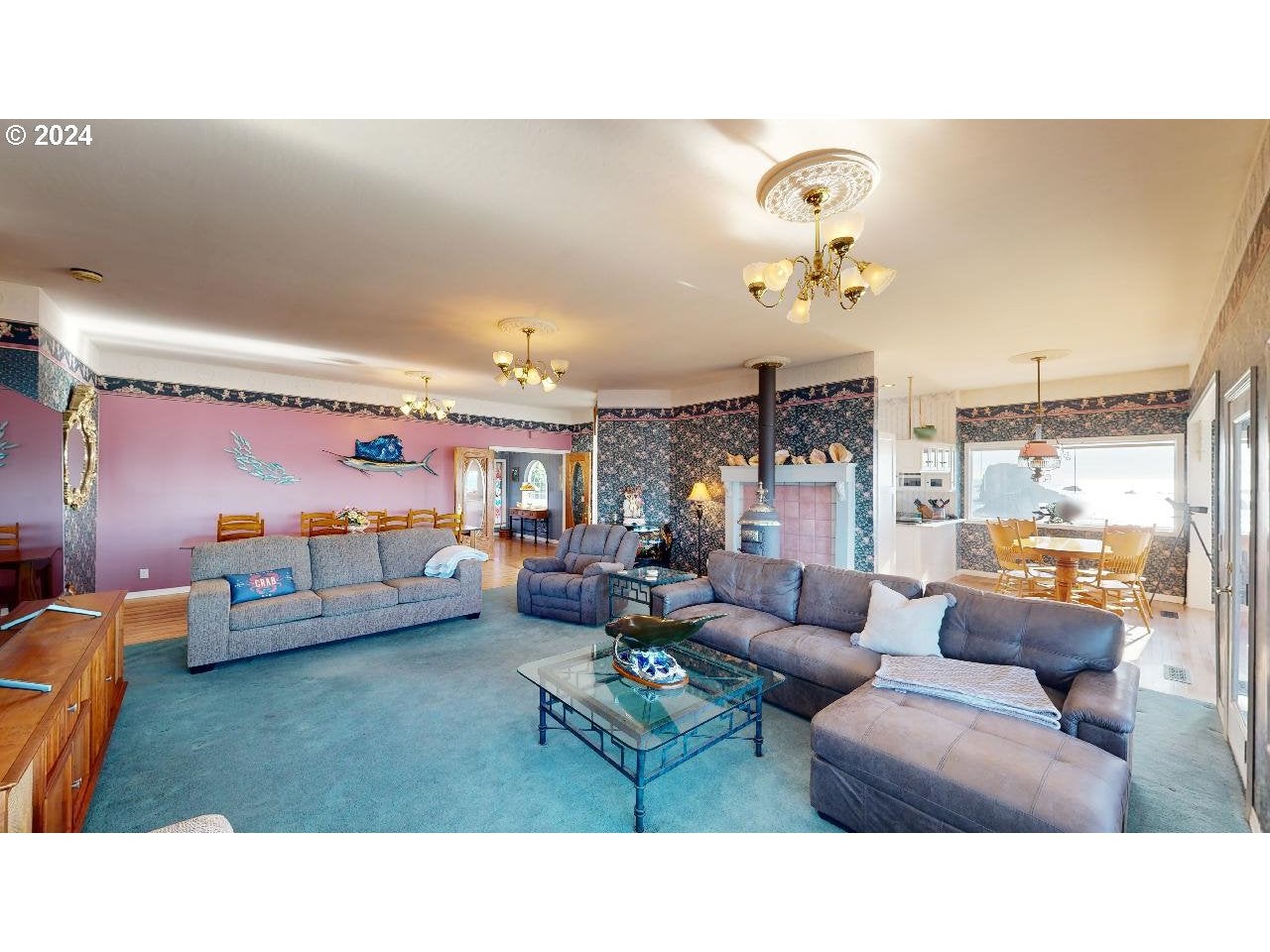 Brookings, Oregon, 97415, United States, ,5 BathroomsBathrooms,Residential,Active,1701896