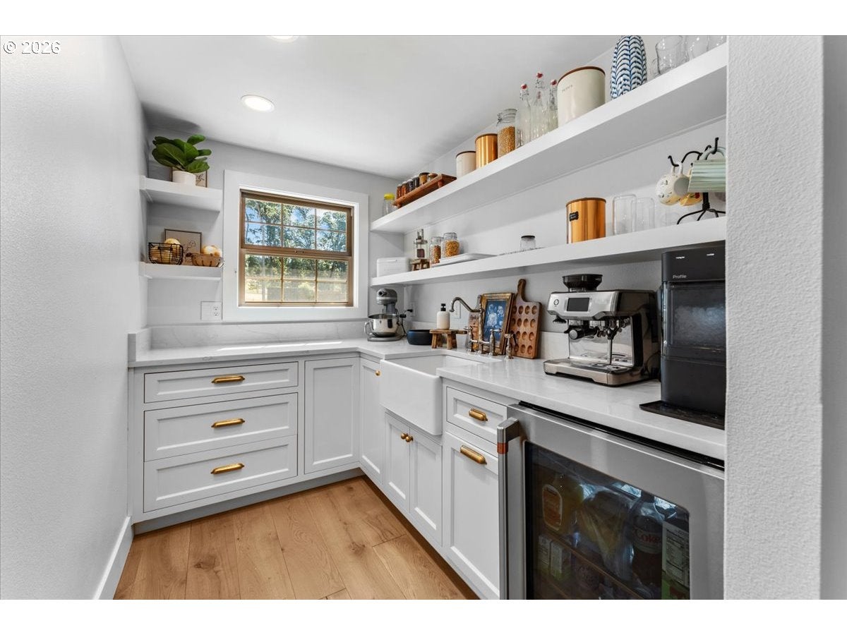 Eagle Creek, Oregon, 97022, United States, 4 Bedrooms Bedrooms, ,5 BathroomsBathrooms,Residential,Active,2007176