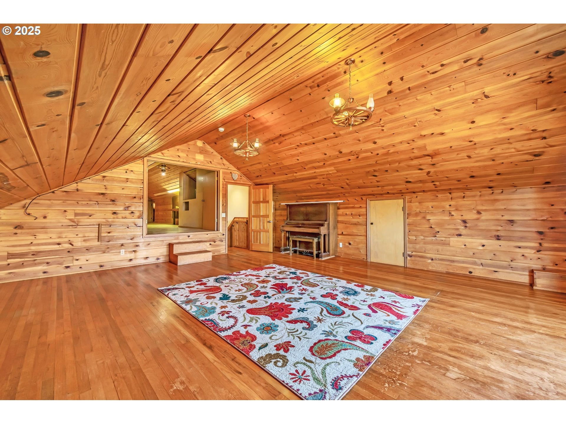 Creswell, Oregon, 97426, United States, 3 Bedrooms Bedrooms, ,3 BathroomsBathrooms,Residential,Active,1888984