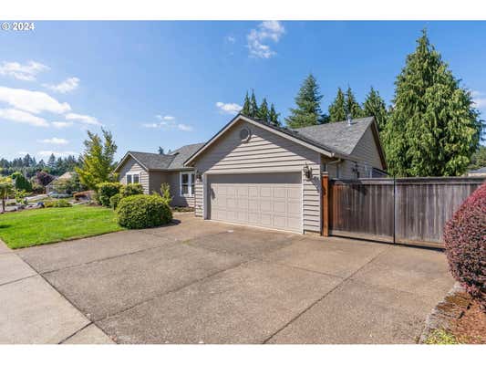 13333 DEER MEADOWS RD, OREGON CITY, OR 97045, photo 4 of 41