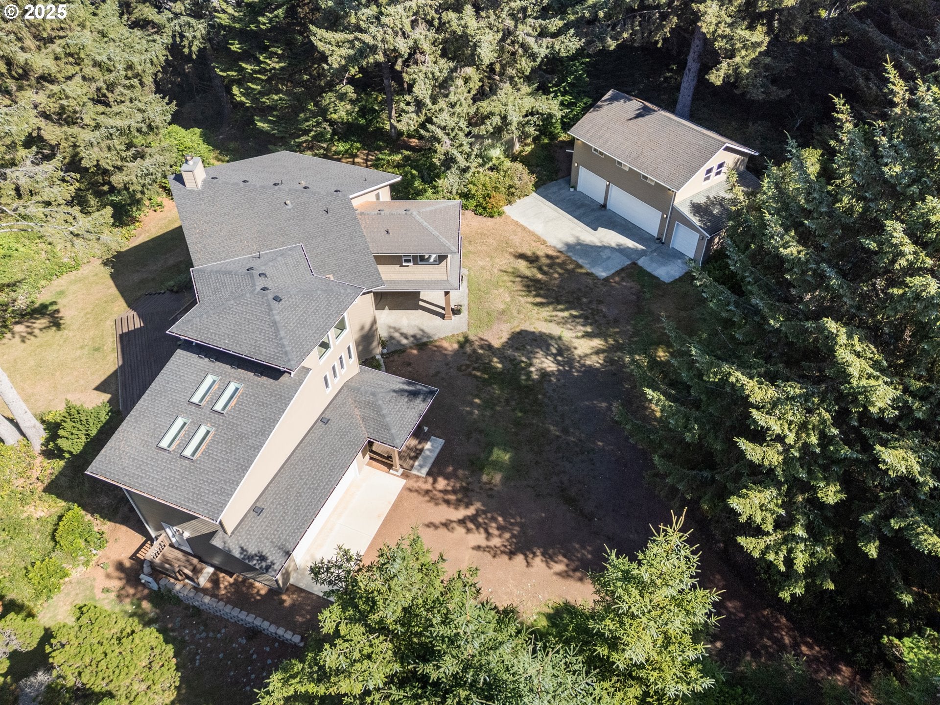 Gold Beach, Oregon, 97444, United States, 5 Bedrooms Bedrooms, ,4 BathroomsBathrooms,Residential,Active,2000208