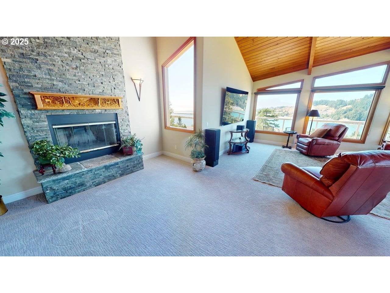 Gold Beach, Oregon, 97444, United States, 4 Bedrooms Bedrooms, ,3 BathroomsBathrooms,Residential,Active,1913016