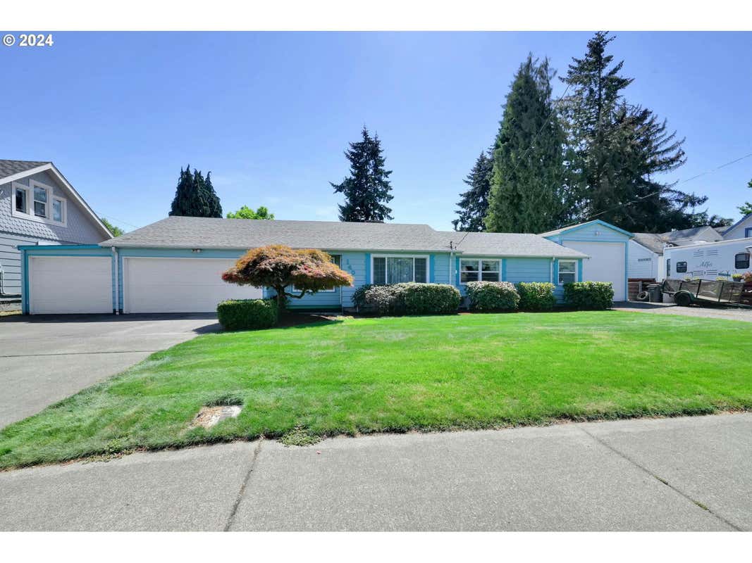 140 IRVING RD, EUGENE, OR 97404, photo 1 of 30