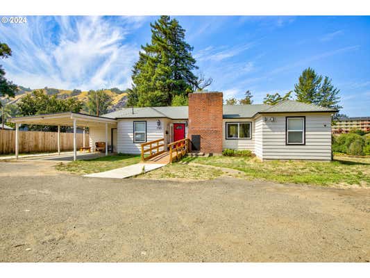 730 SE FLINT ST, ROSEBURG, OR 97470 - Image 1