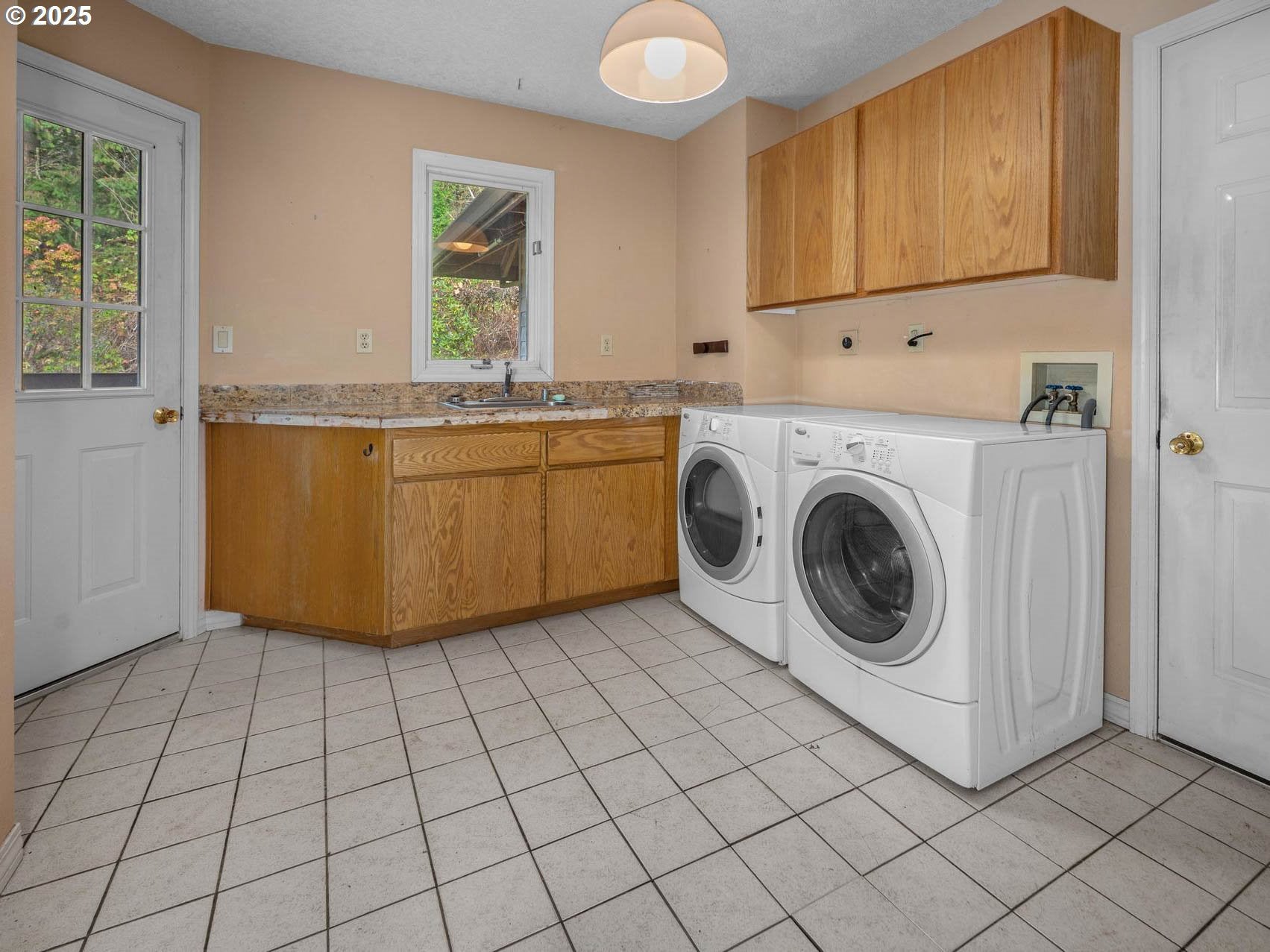 North Plains, Oregon, 97133, United States, 3 Bedrooms Bedrooms, ,3 BathroomsBathrooms,Residential,Active,1997570