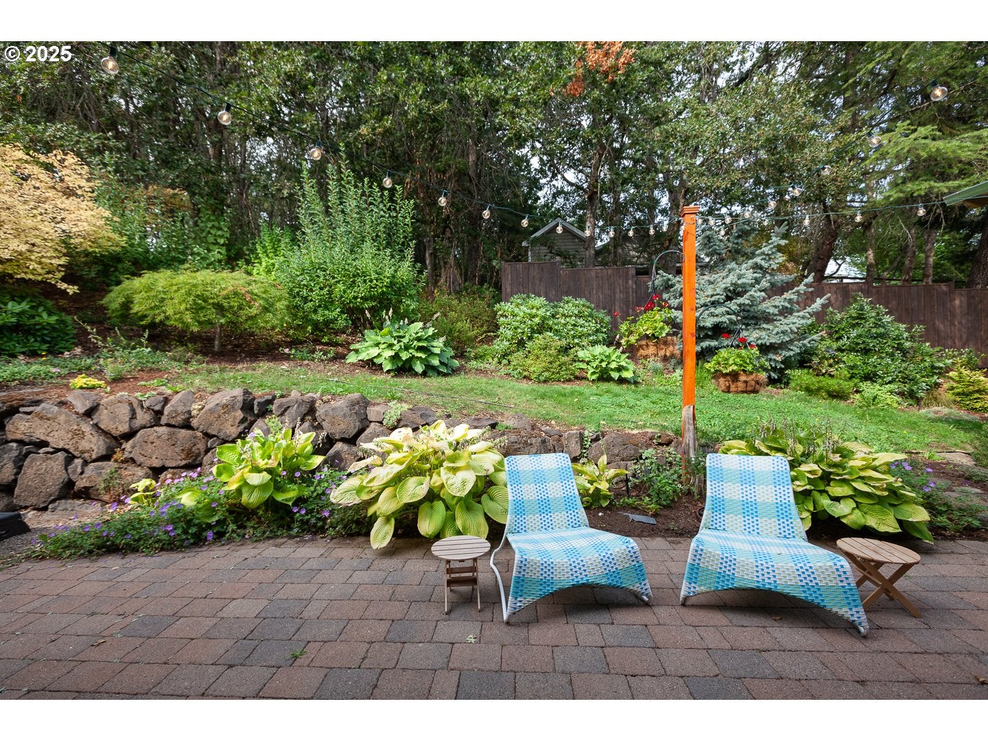 Hood River, Oregon, 97031, United States, 3 Bedrooms Bedrooms, ,3 BathroomsBathrooms,Residential,Active,1927664
