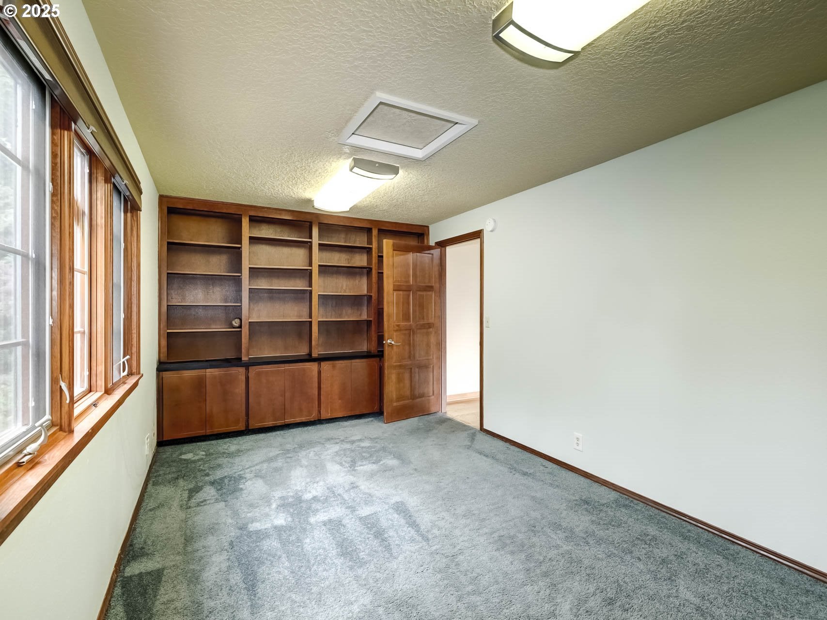 Cornelius, Oregon, 97113, United States, 3 Bedrooms Bedrooms, ,3 BathroomsBathrooms,Residential,Active,1877848