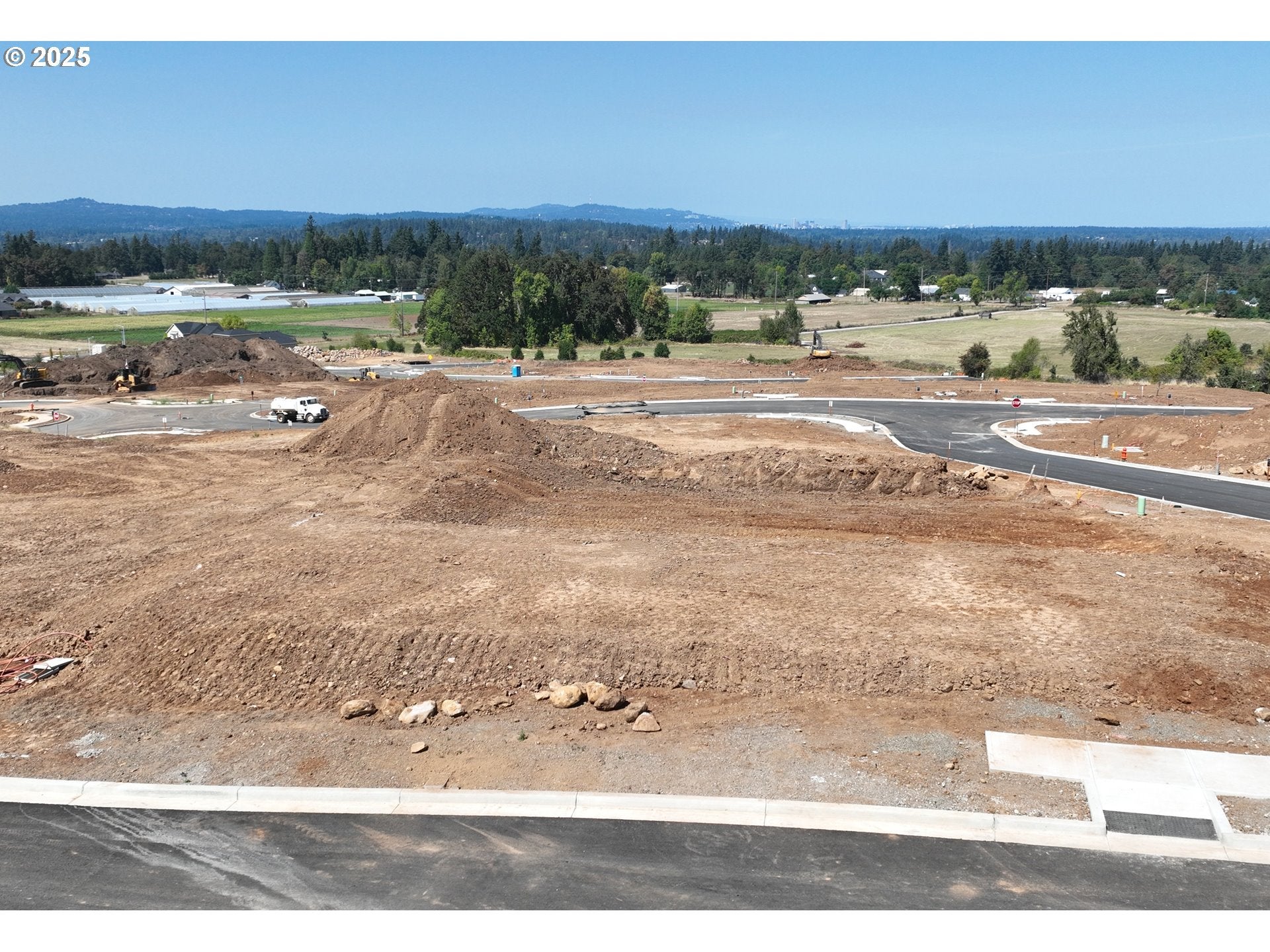 Oregon City, Oregon, 97045, United States, 3 Bedrooms Bedrooms, ,4 BathroomsBathrooms,Residential,Active,2002318