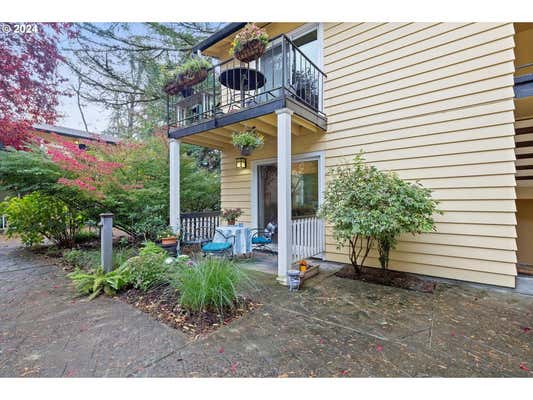 3561 SW TROY ST, PORTLAND, OR 97219 - Image 1