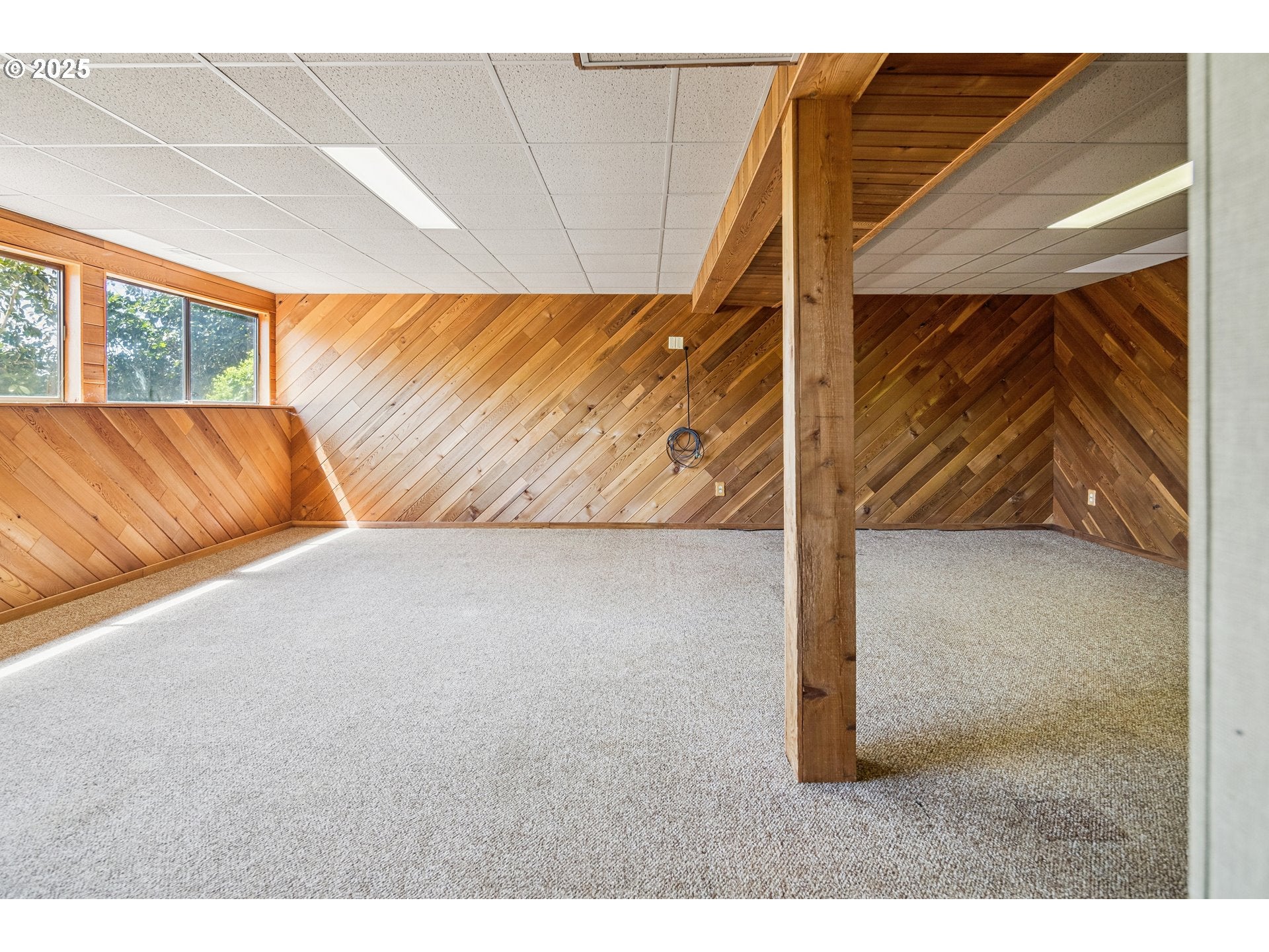 Wilsonville, Oregon, 97070, United States, 3 Bedrooms Bedrooms, ,2 BathroomsBathrooms,Residential,Active,1908136