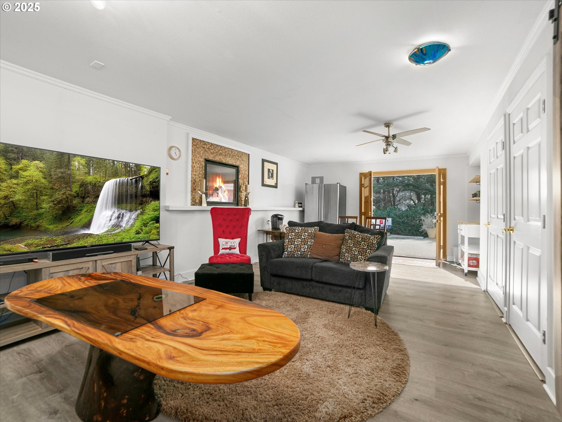 Gold Beach, Oregon, 97444, United States, 4 Bedrooms Bedrooms, ,5 BathroomsBathrooms,Residential,Active,1899243