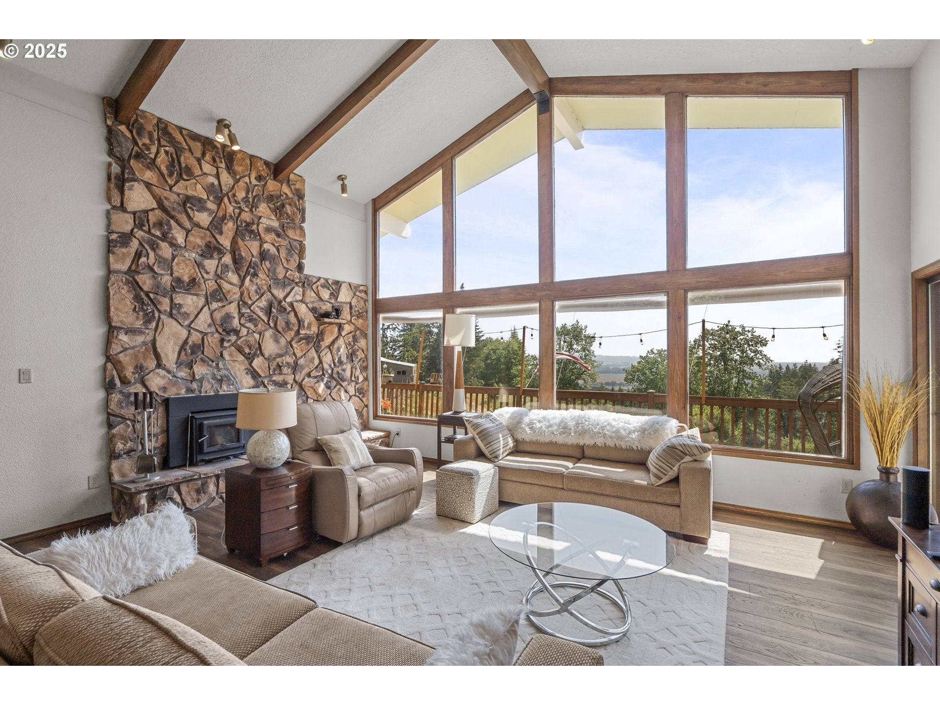 Mcminnville, Oregon, 97128, United States, 4 Bedrooms Bedrooms, ,3 BathroomsBathrooms,Residential,Active,1853796