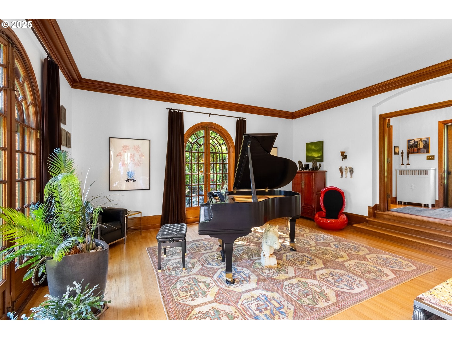 Portland, Oregon, 97239, United States, 4 Bedrooms Bedrooms, ,5 BathroomsBathrooms,Residential,Active,1772733