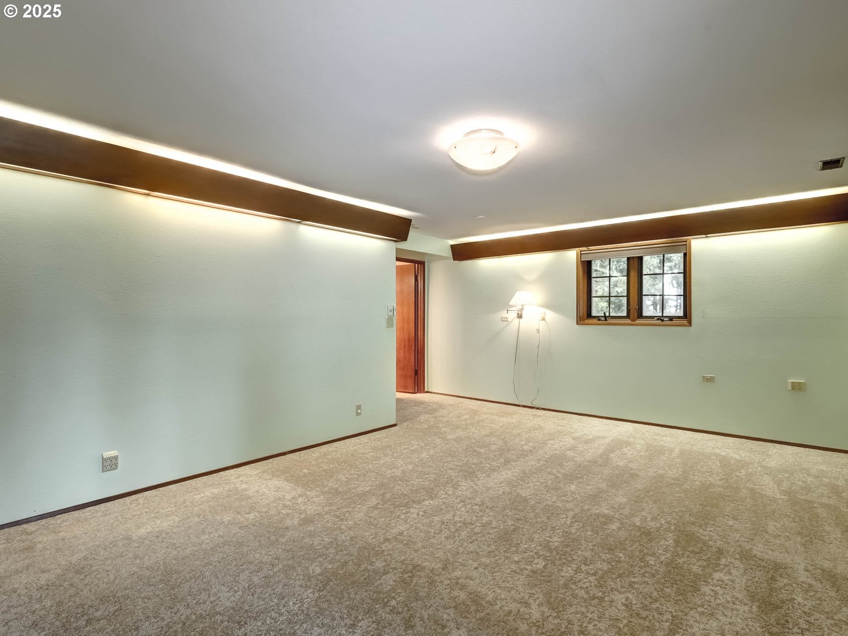 Cornelius, Oregon, 97113, United States, 3 Bedrooms Bedrooms, ,3 BathroomsBathrooms,Residential,Active,1877848