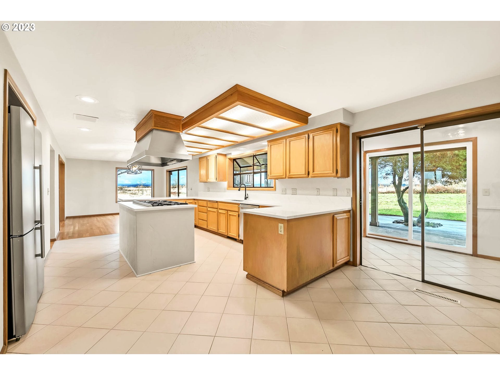 Eugene, Oregon, 97402, United States, 3 Bedrooms Bedrooms, ,3 BathroomsBathrooms,Residential,Active,1900212