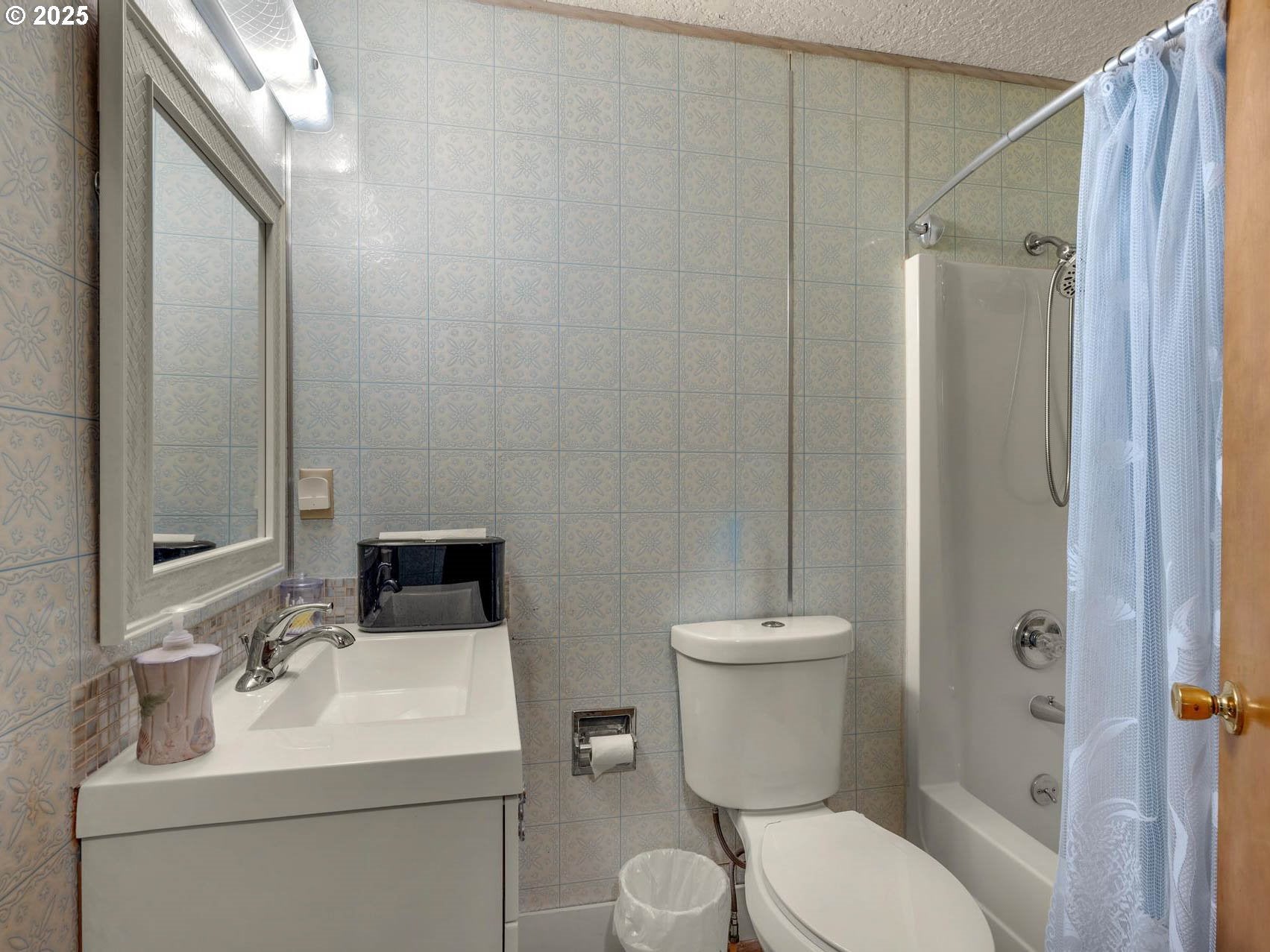 North Plains, Oregon, 97133, United States, 3 Bedrooms Bedrooms, ,3 BathroomsBathrooms,Residential,Active,1922324