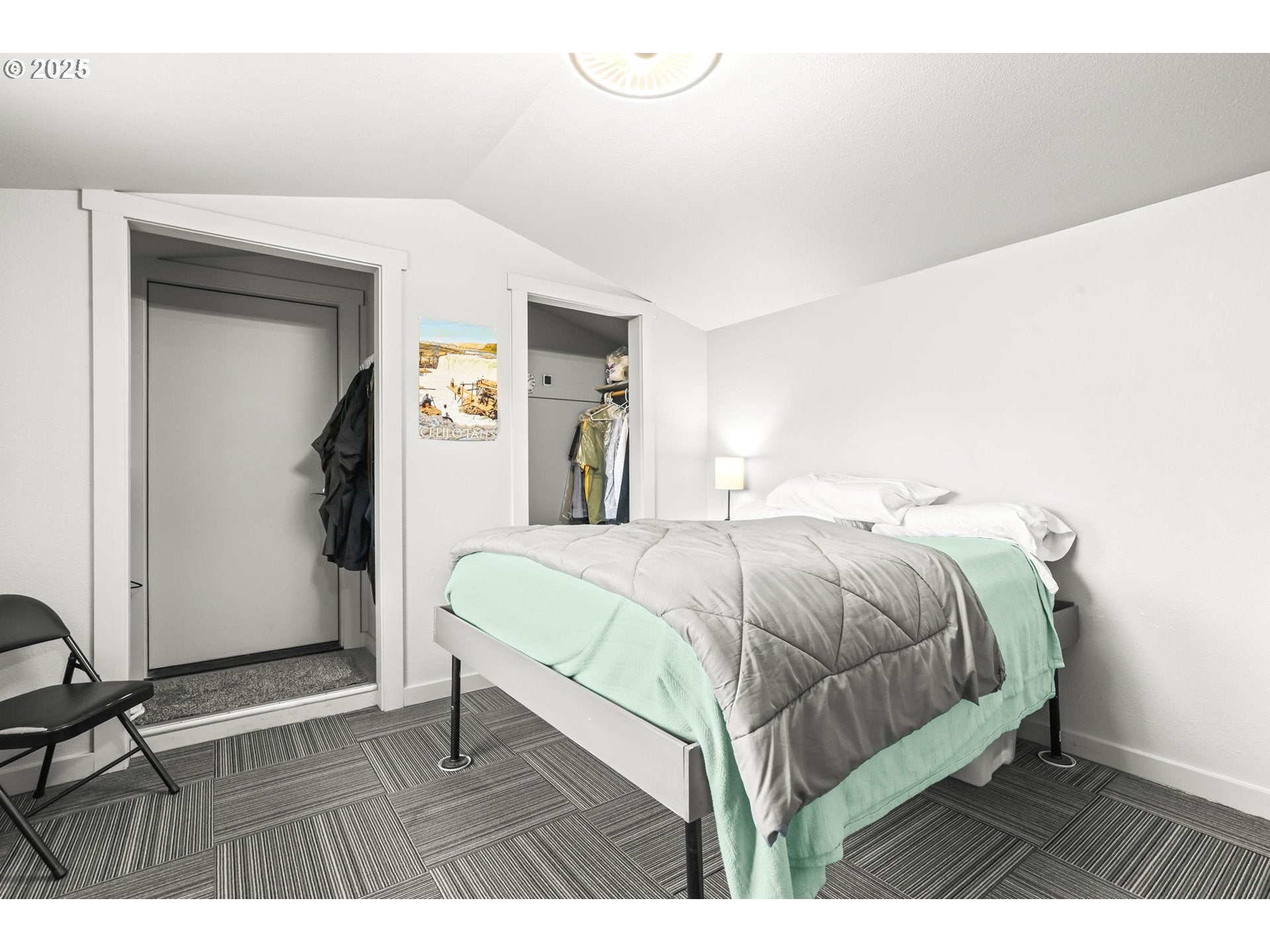 Troutdale, Oregon, 97060, United States, 4 Bedrooms Bedrooms, ,3 BathroomsBathrooms,Residential,Active,1898028