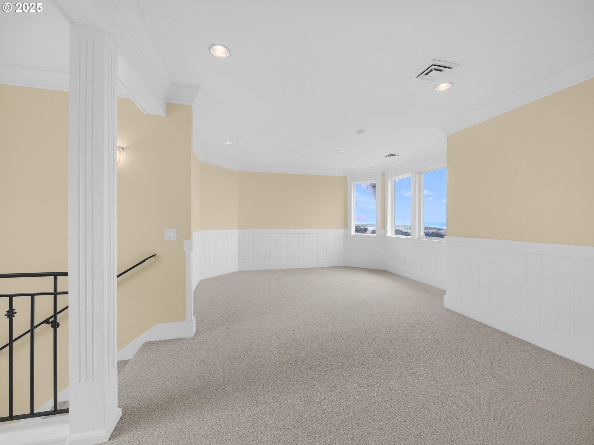 Gearhart, Oregon, 97138, United States, ,4 BathroomsBathrooms,Residential,Active,1824520
