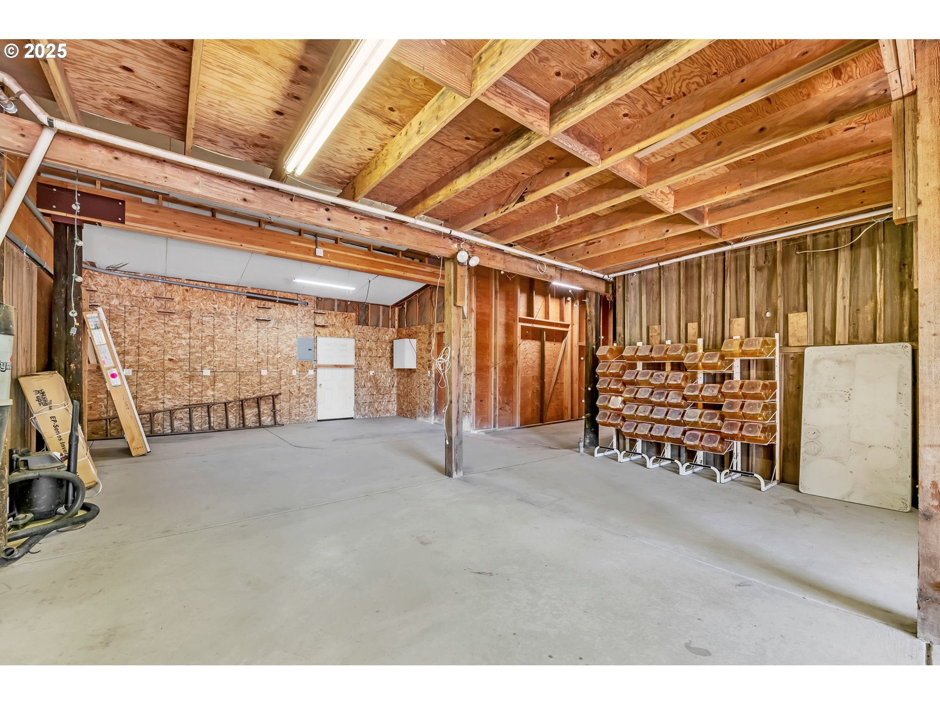 Creswell, Oregon, 97426, United States, 3 Bedrooms Bedrooms, ,3 BathroomsBathrooms,Residential,Active,1888984