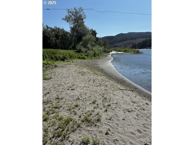 Gold Beach, Oregon, 97444, United States, 4 Bedrooms Bedrooms, ,3 BathroomsBathrooms,Residential,Active,1904726