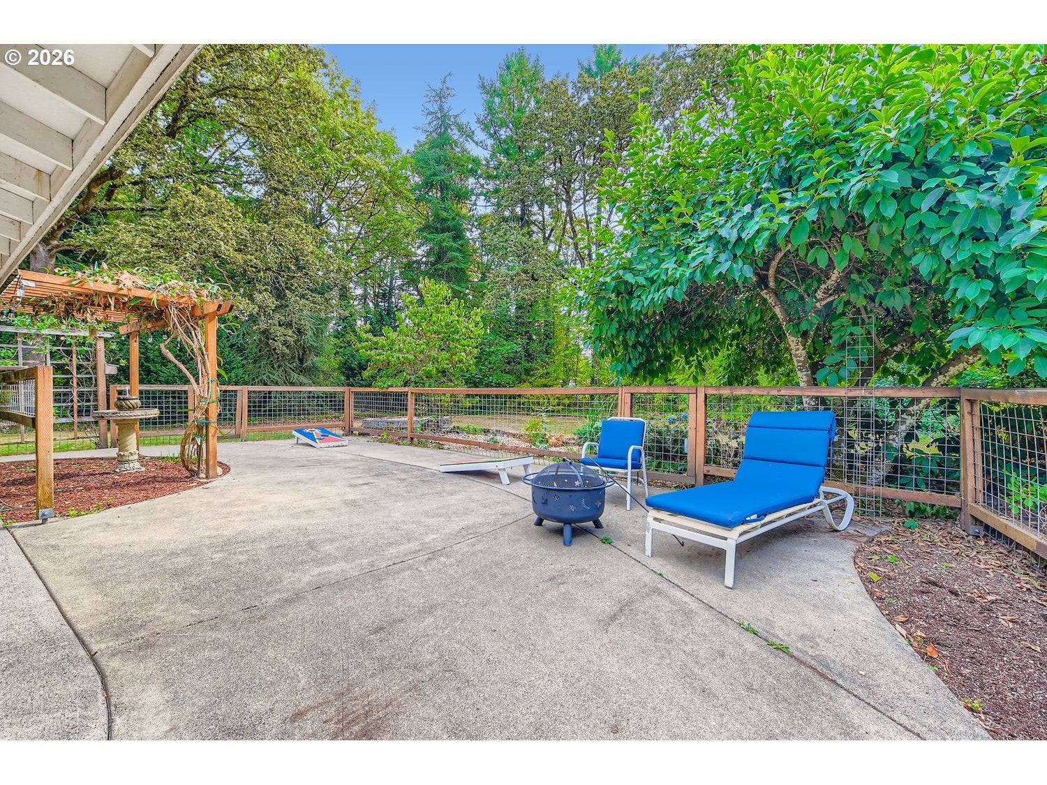 Milwaukie, Oregon, 97267, United States, 5 Bedrooms Bedrooms, ,4 BathroomsBathrooms,Residential,Active,2044550