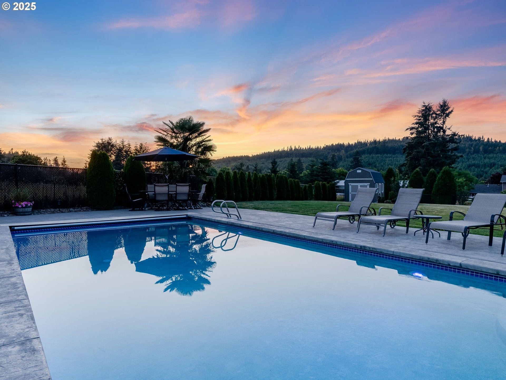 Oregon City, Oregon, 97045, United States, 4 Bedrooms Bedrooms, ,3 BathroomsBathrooms,Residential,Active,1886829