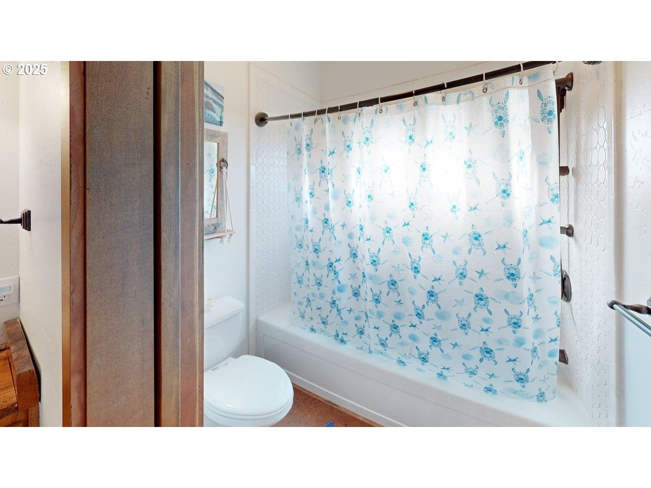 Brookings, Oregon, 97415, United States, 3 Bedrooms Bedrooms, ,4 BathroomsBathrooms,Residential,Active,1927672