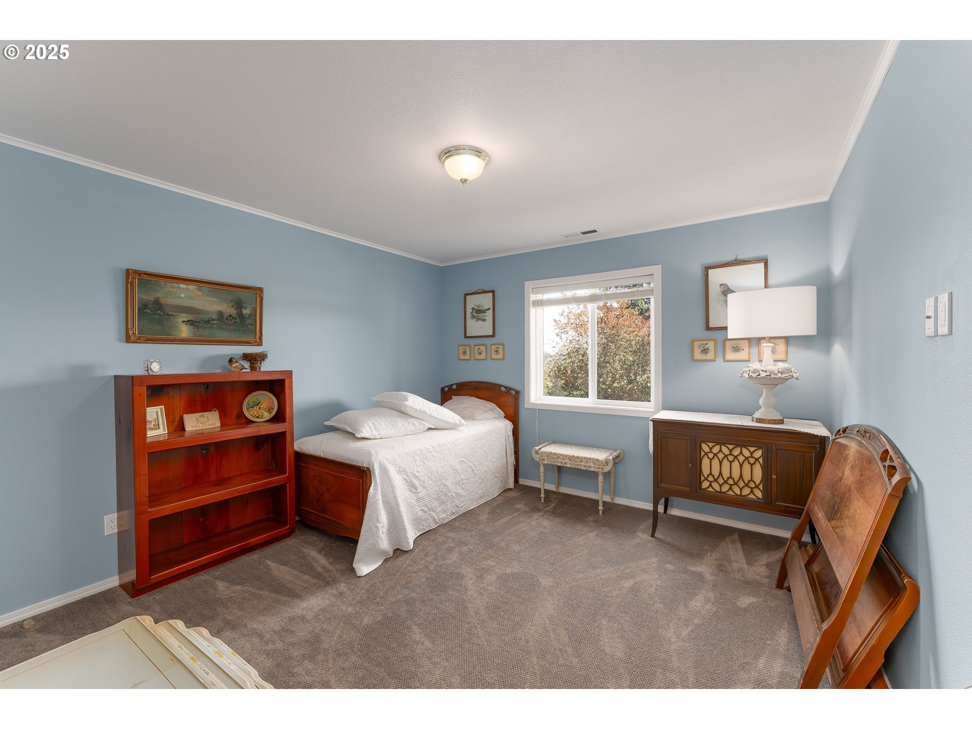 Roseburg, Oregon, 97471, United States, 4 Bedrooms Bedrooms, ,4 BathroomsBathrooms,Residential,Active,1800177