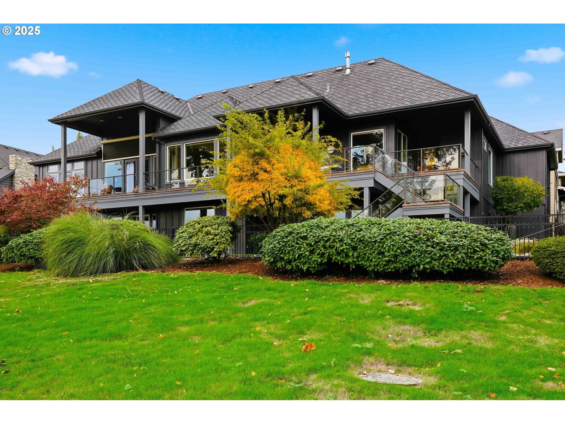 Vancouver, Washington, 98661, United States, 4 Bedrooms Bedrooms, ,7 BathroomsBathrooms,Residential,Active,1985581