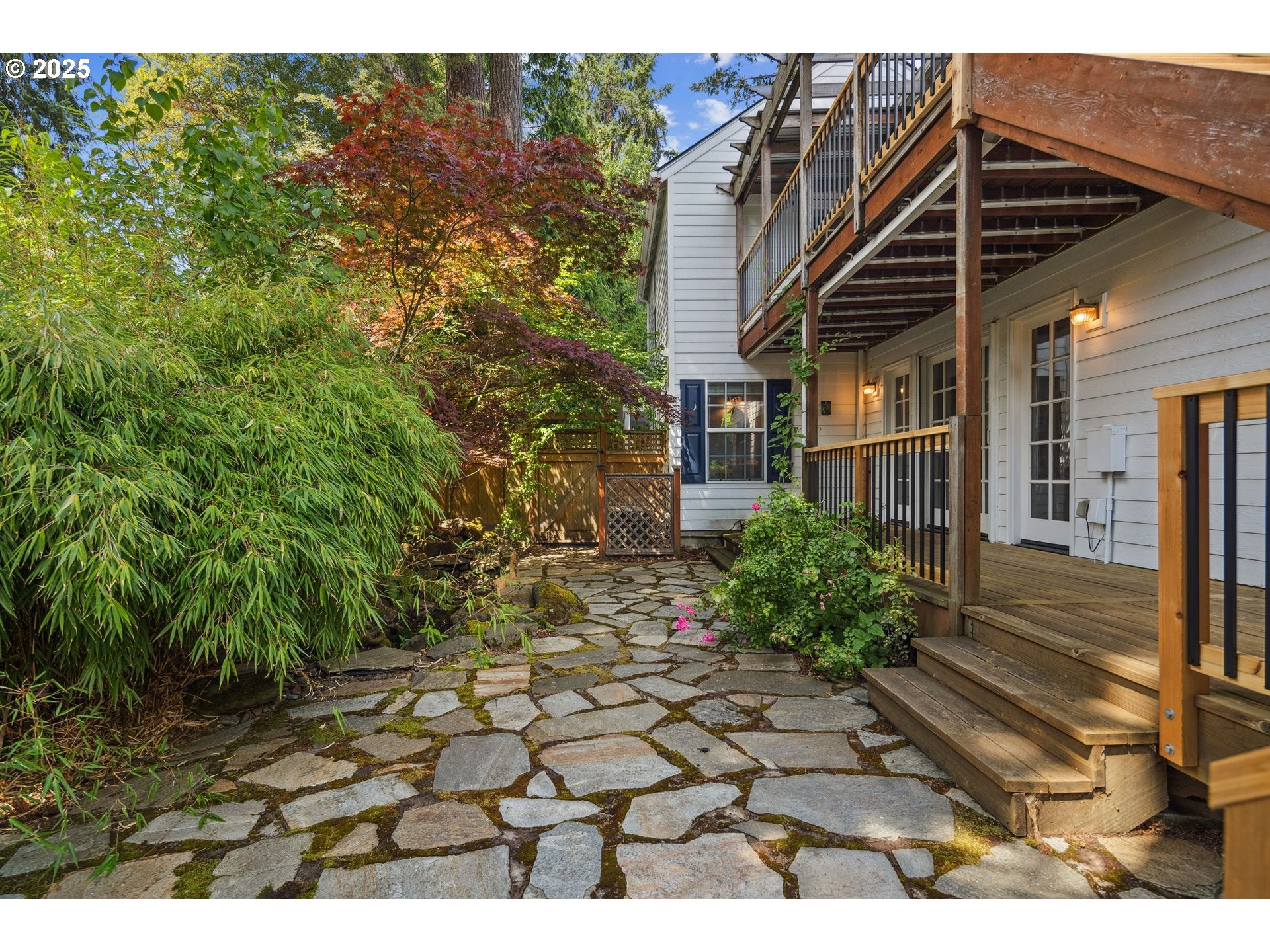 Lake Oswego, Oregon, 97034, United States, ,3 BathroomsBathrooms,Residential,Active,1899903
