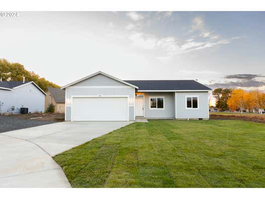 896 SE 9TH DR, HERMISTON, OR 97838 - Image 1