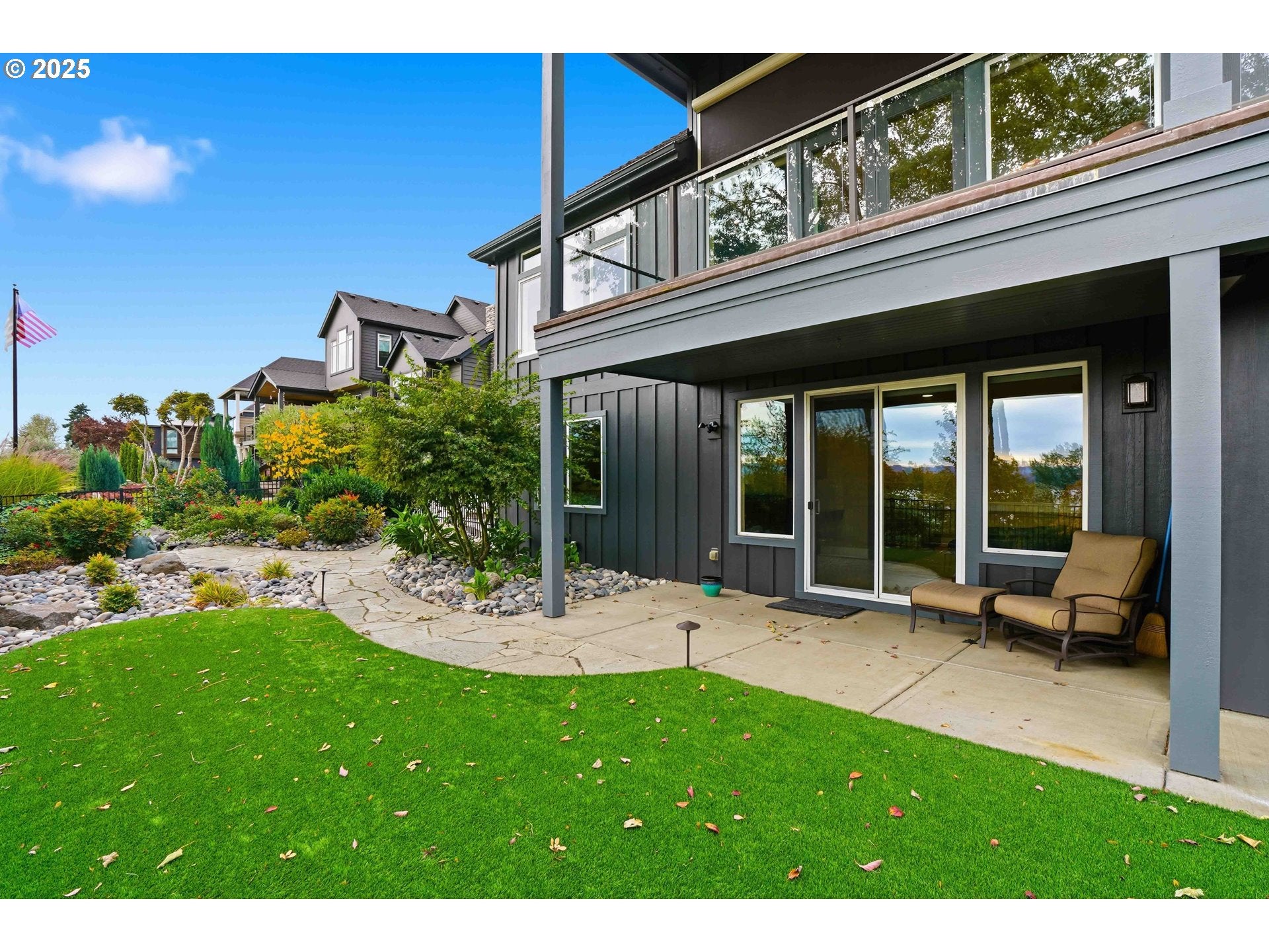 Vancouver, Washington, 98661, United States, 4 Bedrooms Bedrooms, ,7 BathroomsBathrooms,Residential,Active,1985581