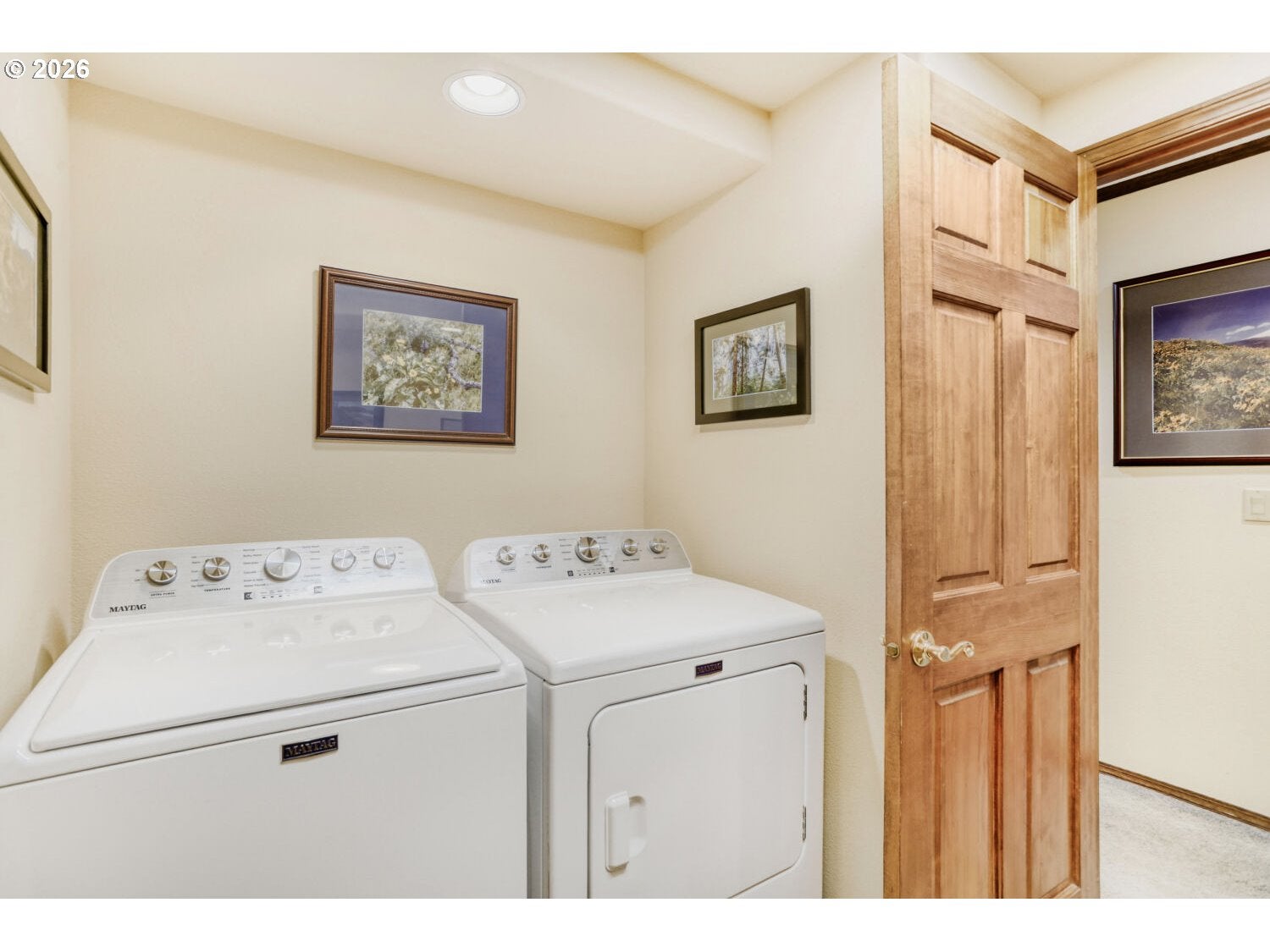 Sandy, Oregon, 97055, United States, 3 Bedrooms Bedrooms, ,2 BathroomsBathrooms,Residential,Active,2041437