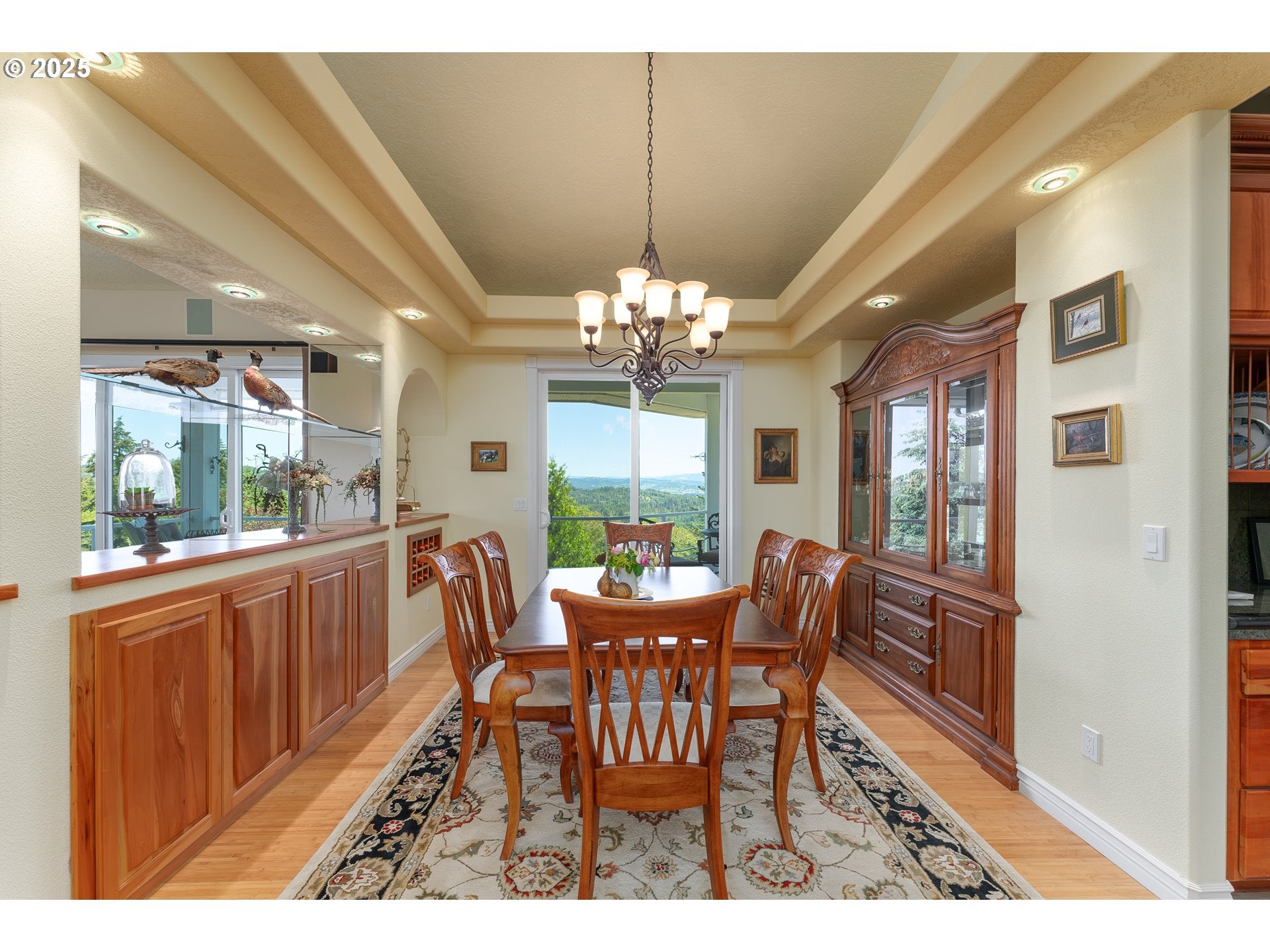 Roseburg, Oregon, 97471, United States, 4 Bedrooms Bedrooms, ,4 BathroomsBathrooms,Residential,Active,1800177