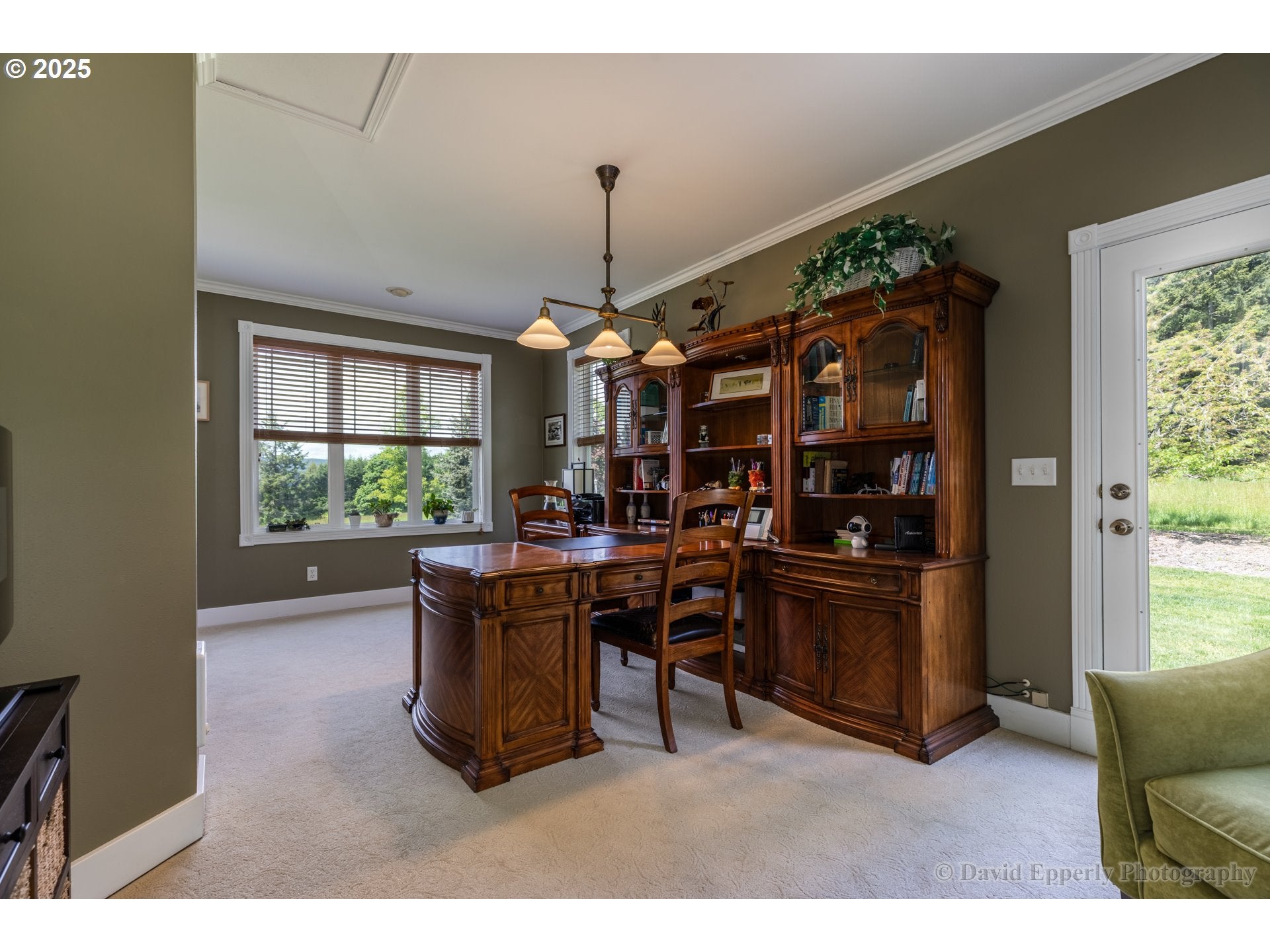 St. Helens, Oregon, 97051, United States, 5 Bedrooms Bedrooms, ,5 BathroomsBathrooms,Residential,Active,1972199