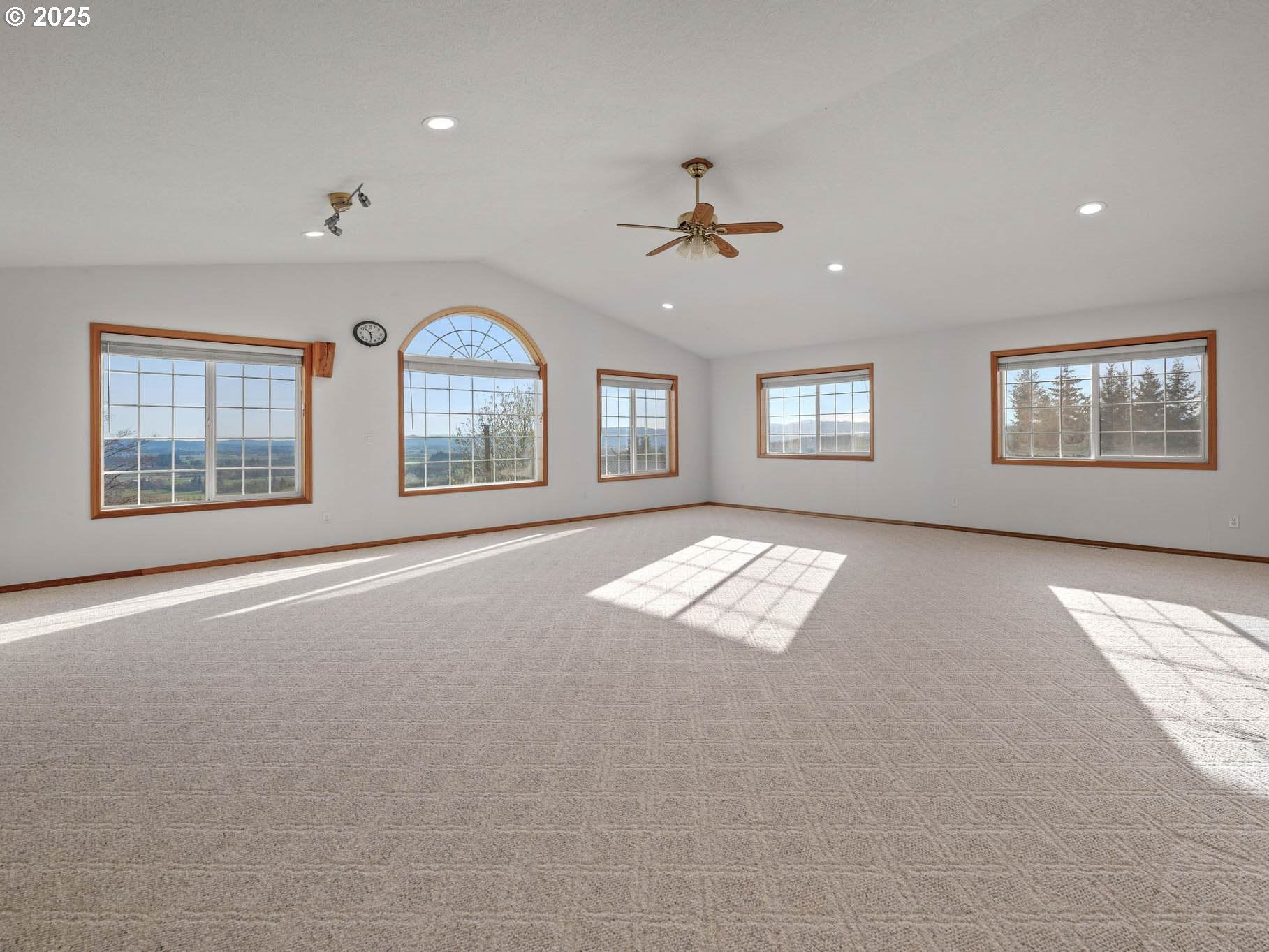 North Plains, Oregon, 97133, United States, 5 Bedrooms Bedrooms, ,4 BathroomsBathrooms,Residential,Active,1764071