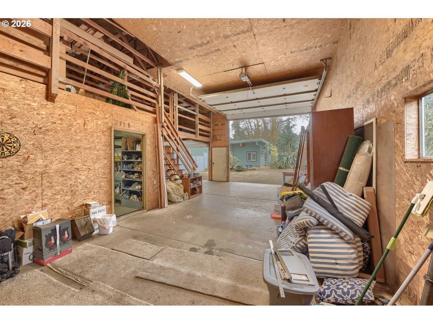 Milwaukie, Oregon, 97267, United States, 5 Bedrooms Bedrooms, ,4 BathroomsBathrooms,Residential,Active,2044550