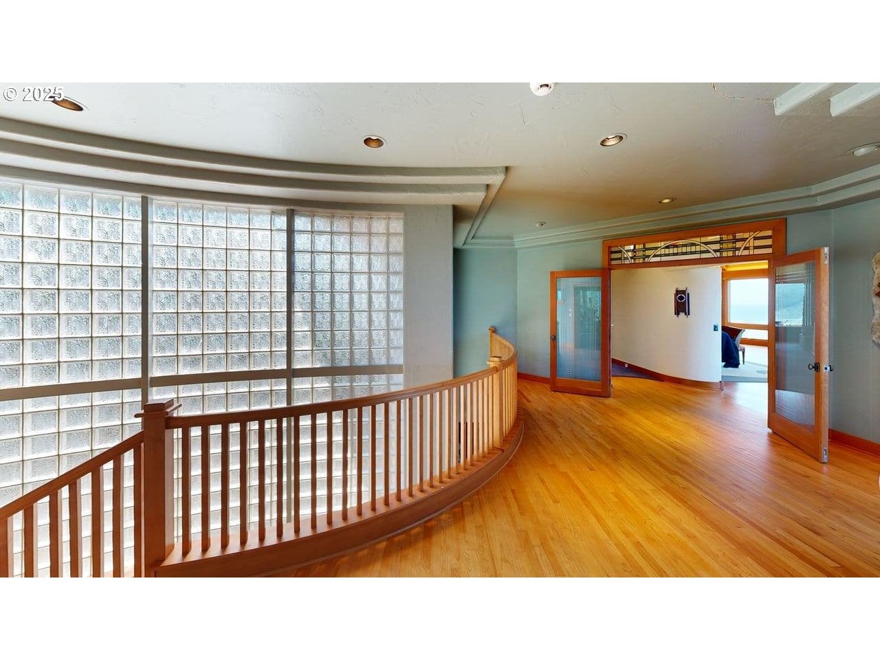 Gold Beach, Oregon, 97444, United States, 3 Bedrooms Bedrooms, ,6 BathroomsBathrooms,Residential,Active,1953281