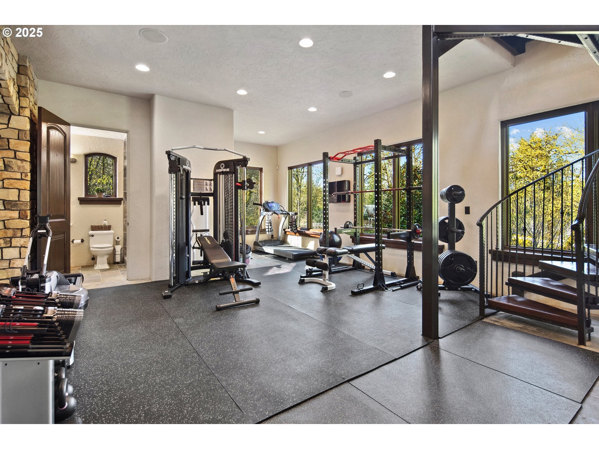 Oregon City, Oregon, 97045, United States, ,6 BathroomsBathrooms,Residential,Contingent,1764514