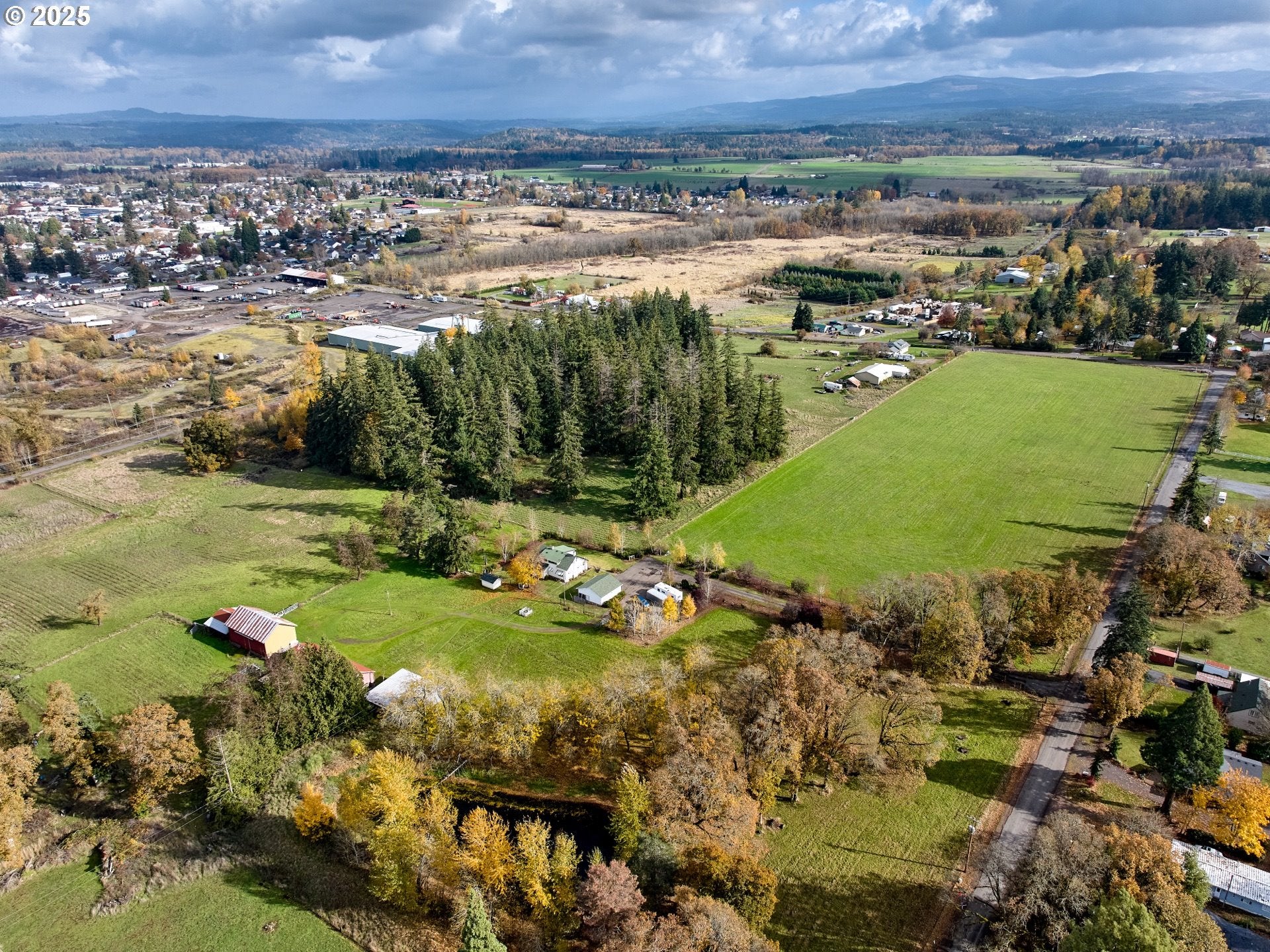 Molalla, Oregon, 97038, United States, 3 Bedrooms Bedrooms, ,2 BathroomsBathrooms,Residential,Active,1988718